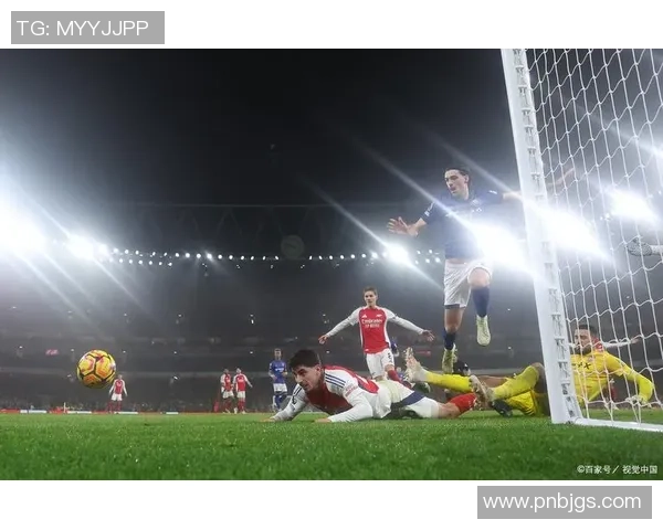 杭州足球队阵地战革新探索:提升战术效率与团队协作的全新策略 杭州足球队阵地战革新探索:提升战术效率与团队协作的全新策略